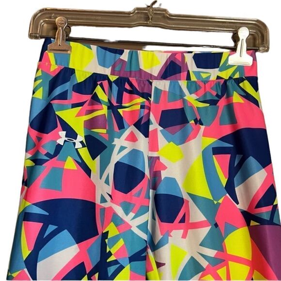 3 for $30! Under armour colourful compression capris - Picture 8 of 10